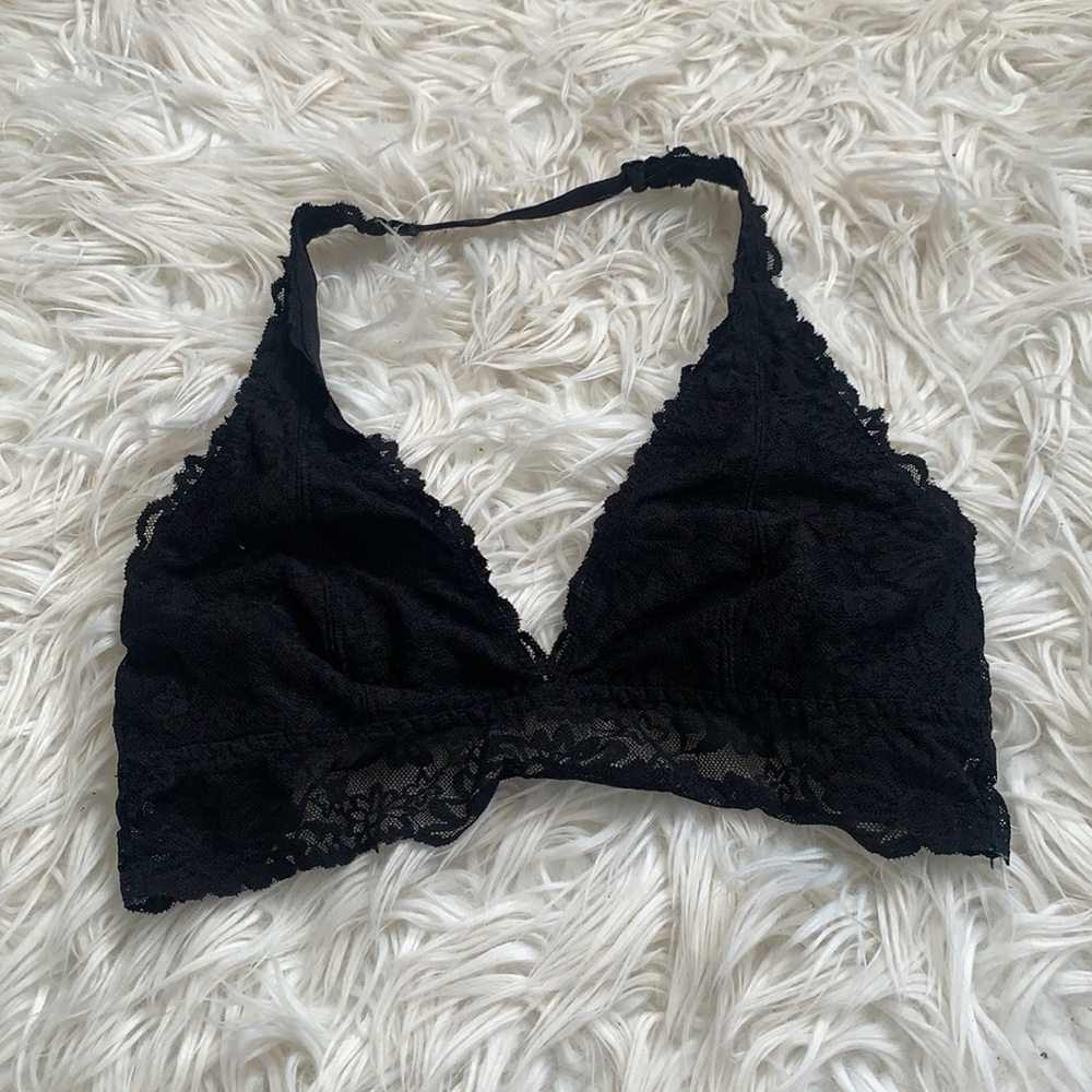 PINK VS HALTER BRALETTE